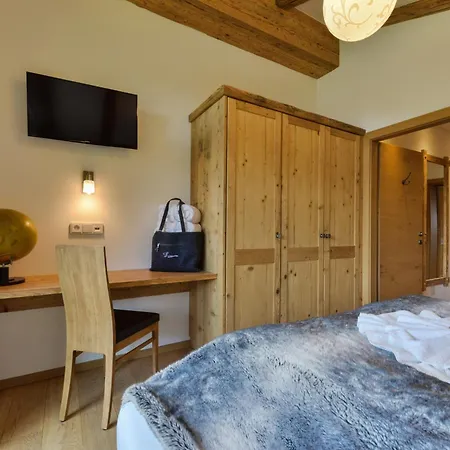 Chaletresort Lech *