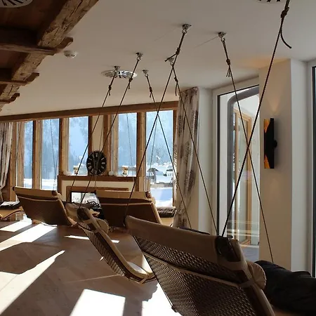 Chaletresort Lech Chalet *