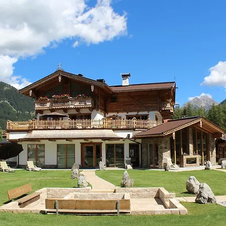 Chaletresort Lech *