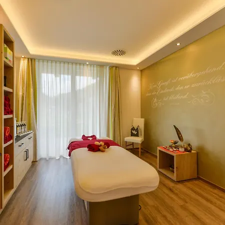 Chaletresort Lech Chalet Holzgau