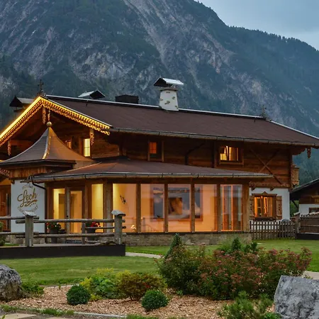 Chaletresort Lech Holzgau