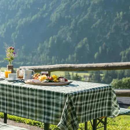 Alpesi faház Chaletresort Lech Holzgau