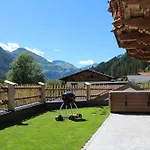 Chaletresort Lech Σαλέ